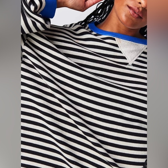 Closeout!▪️NWT Free People Classic Striped Pullover Sweatshirt Blk/Wht - Picture 3 of 9